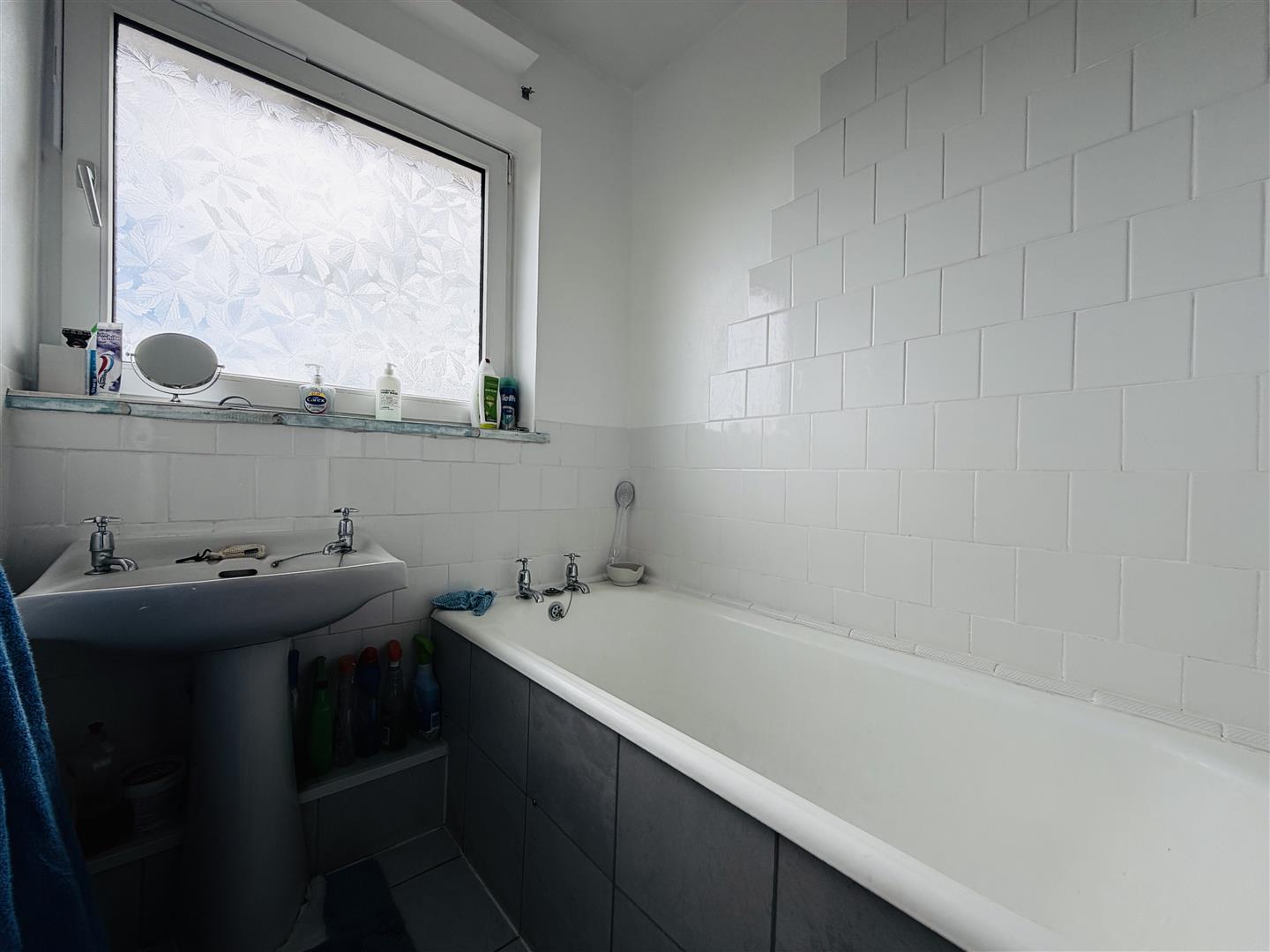 Priors Way, Dunvant, Swansea, SA2 7UH